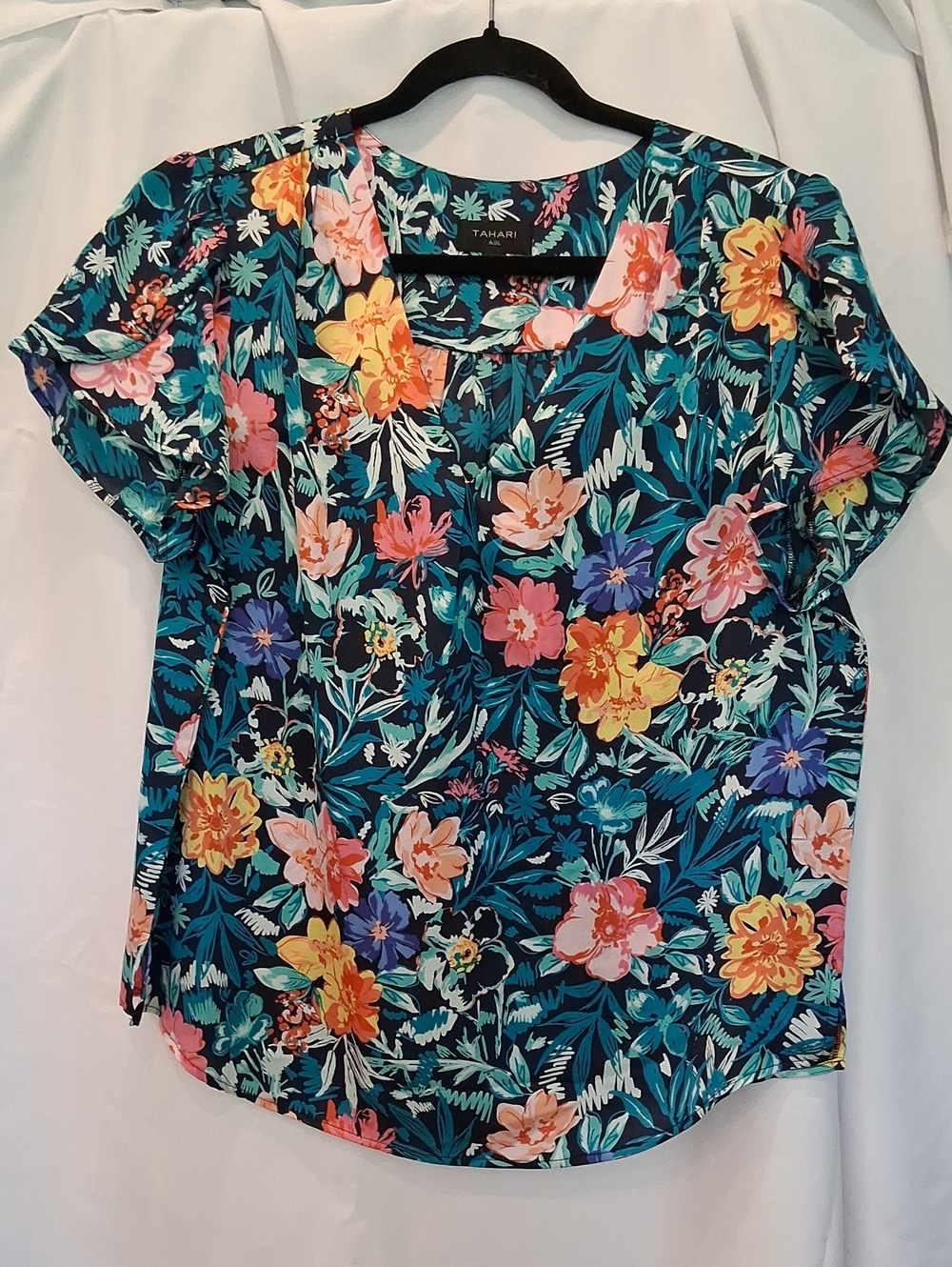 Tahari Navy Floral V-Neck Short Sleeve Blouse